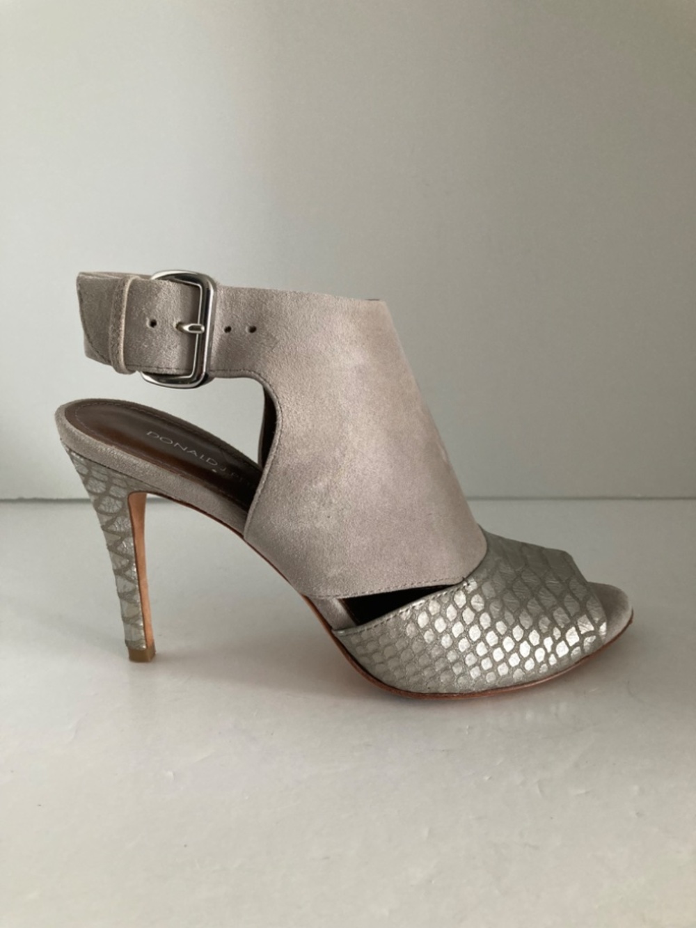 Donald J Pliner Alix Mules Heels 8M Gray Suede Snake Print Open Toe Stiletto